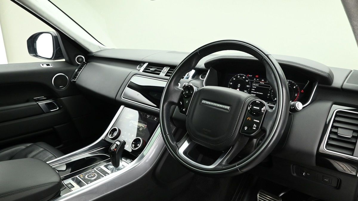 Land Rover Range Rover Sport Image 3