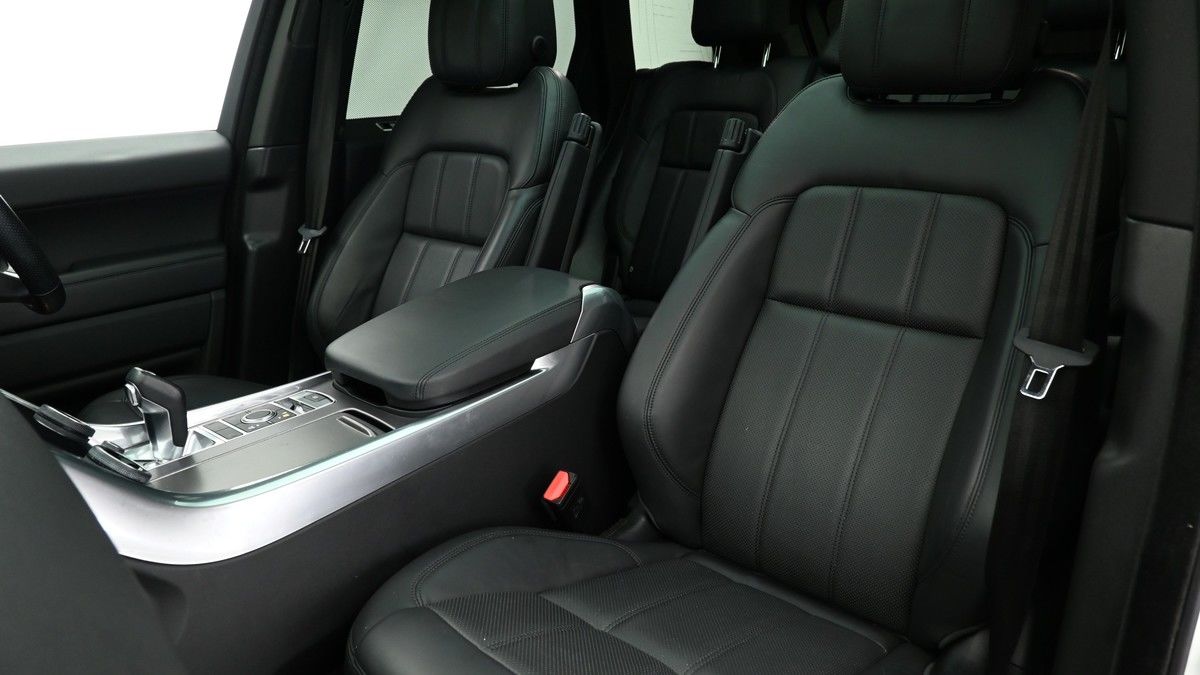 Land Rover Range Rover Sport Image 4