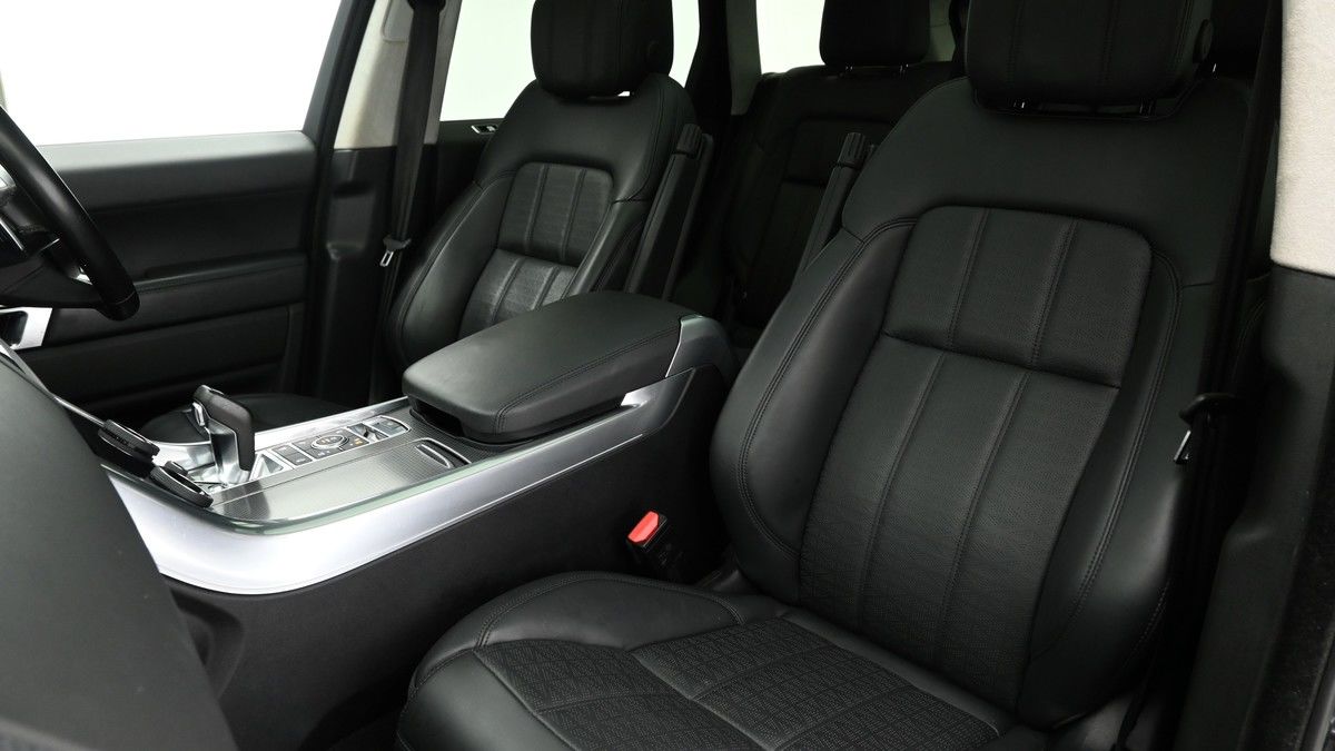 Land Rover Range Rover Sport Image 4