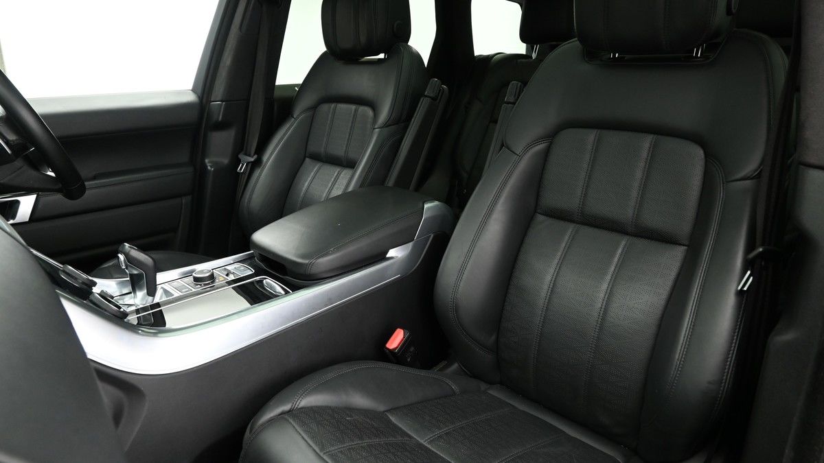 Land Rover Range Rover Sport Image 4