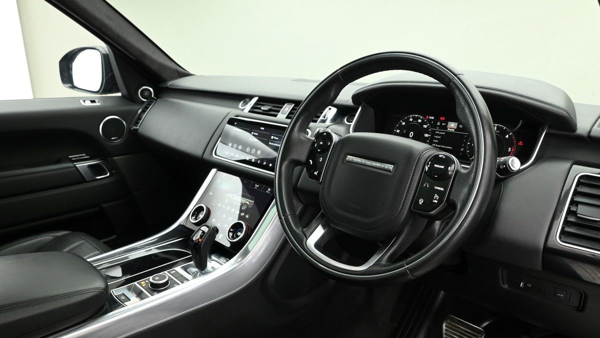 Land Rover Range Rover Sport Image 3