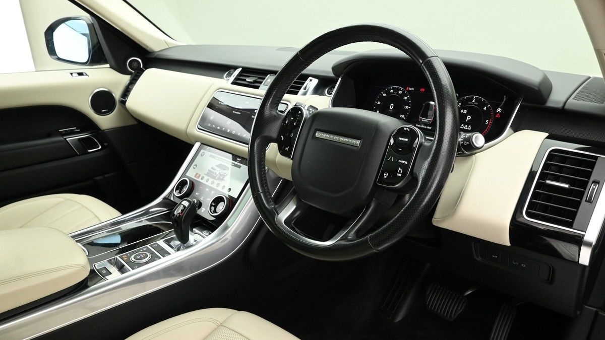 Land Rover Range Rover Sport Image 3