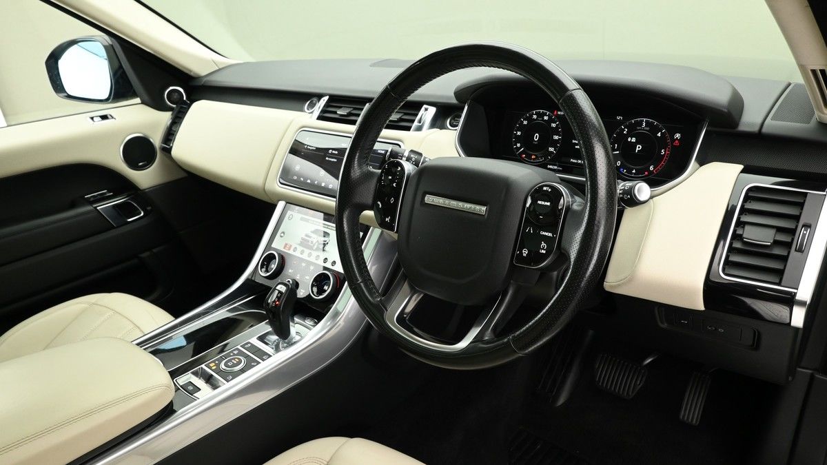 Land Rover Range Rover Sport Image 3