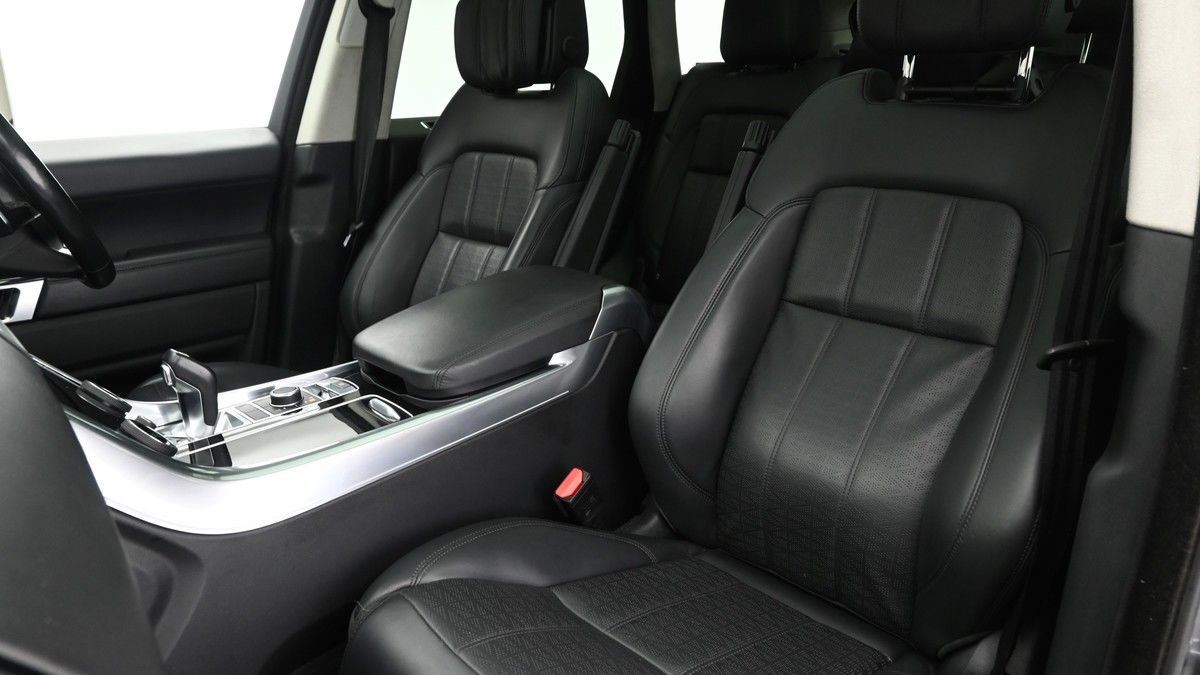 Land Rover Range Rover Sport Image 4