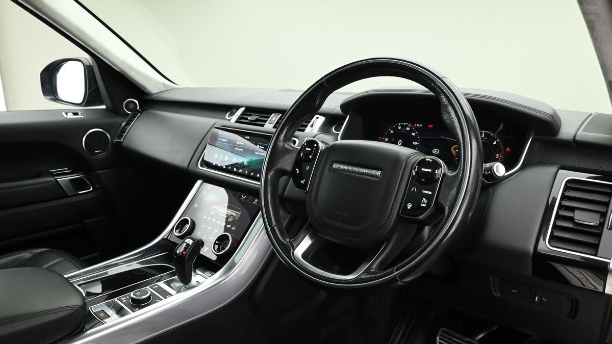 Land Rover Range Rover Sport Image 3