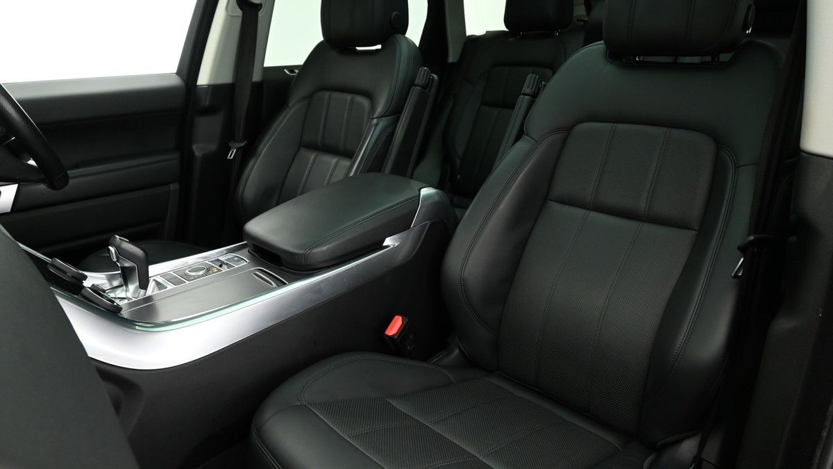 Land Rover Range Rover Sport Image 4