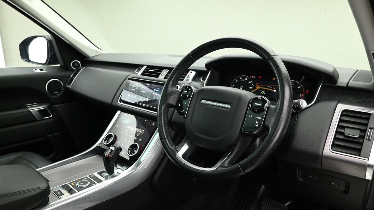 Land Rover Range Rover Sport Image 3