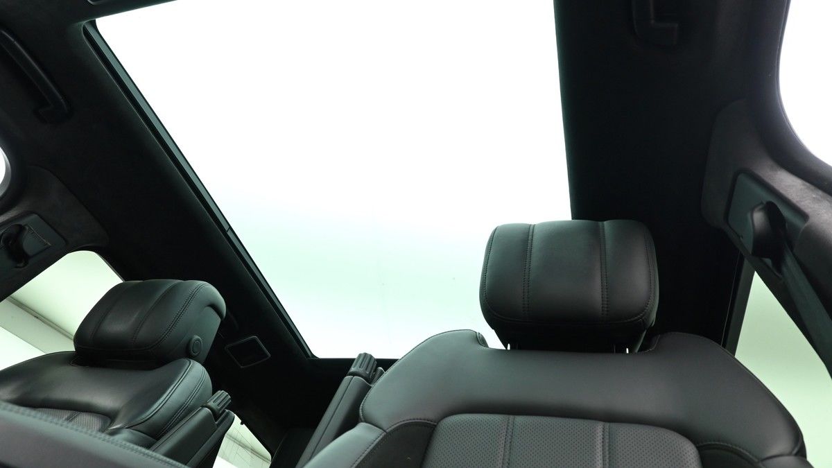 Land Rover Range Rover Sport Image 2