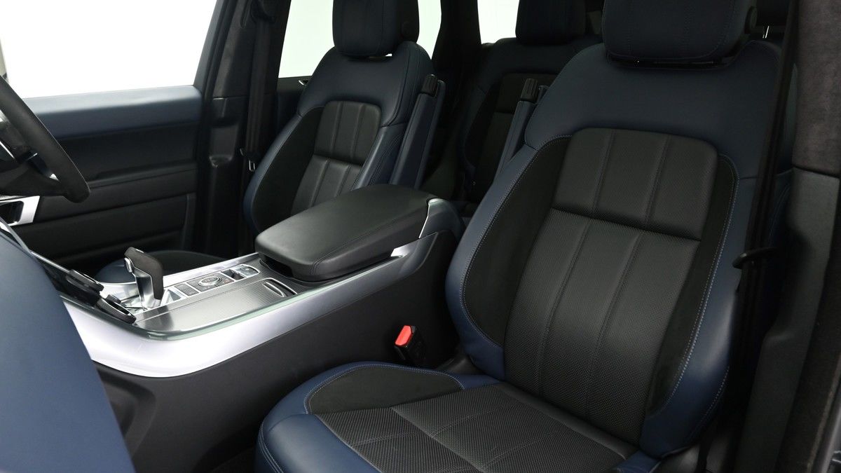 Land Rover Range Rover Sport Image 4