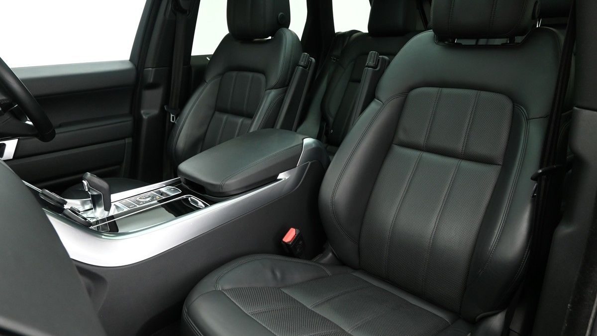 Land Rover Range Rover Sport Image 4