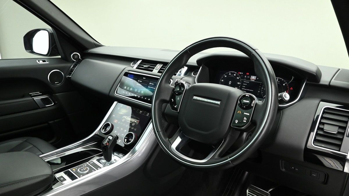 Land Rover Range Rover Sport Image 3