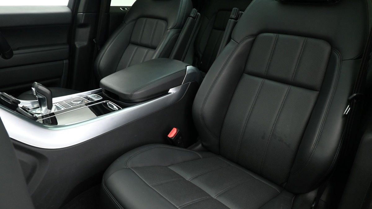 Land Rover Range Rover Sport Image 7