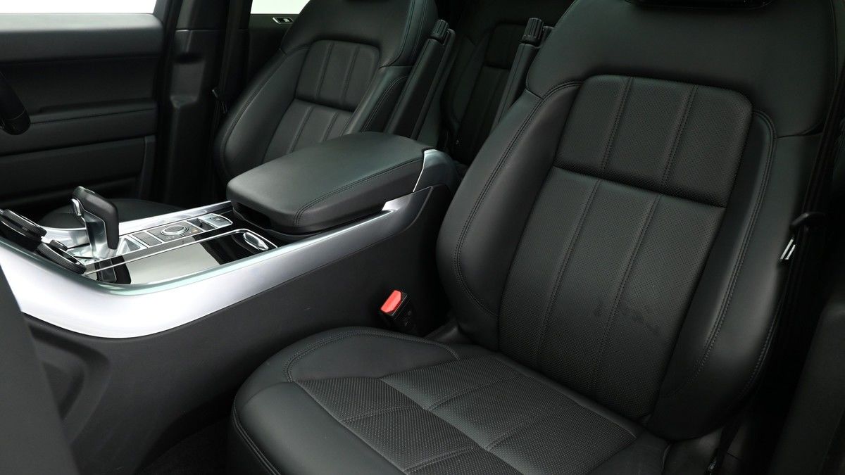 Land Rover Range Rover Sport Image 8