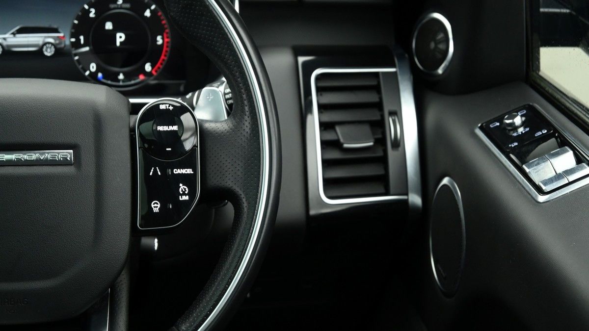 Land Rover Range Rover Sport Image 32