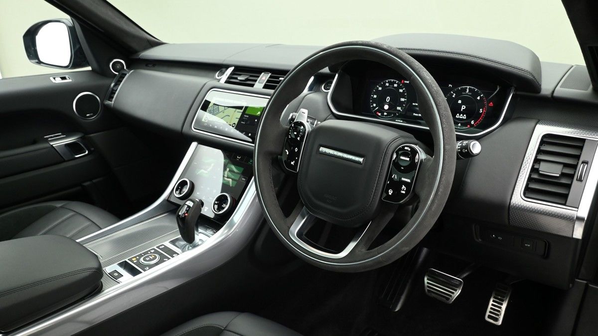 Land Rover Range Rover Sport Image 3