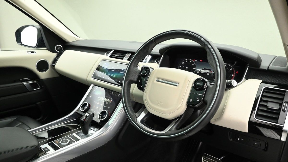 Land Rover Range Rover Sport Image 3