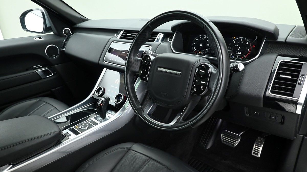 Land Rover Range Rover Sport Image 3