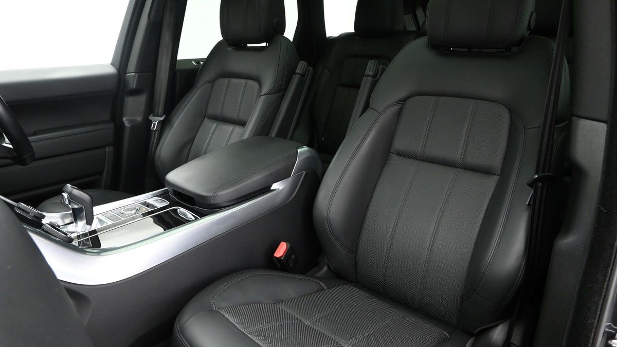 Land Rover Range Rover Sport Image 4