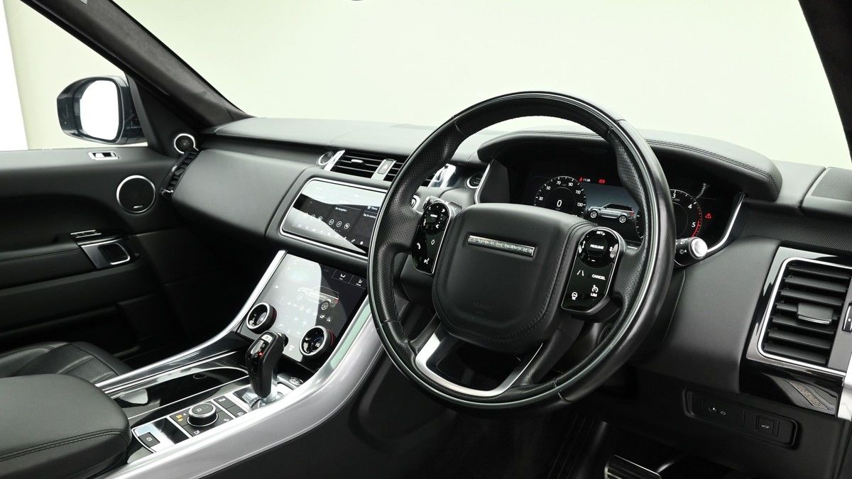 Land Rover Range Rover Sport Image 3