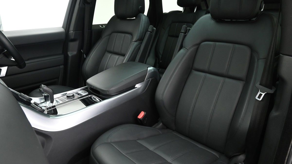 Land Rover Range Rover Sport Image 4