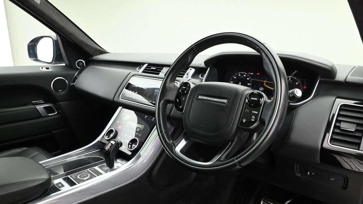 Land Rover Range Rover Sport Image 3