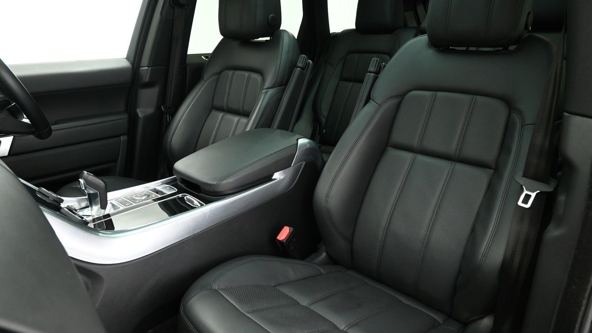 Land Rover Range Rover Sport Image 4