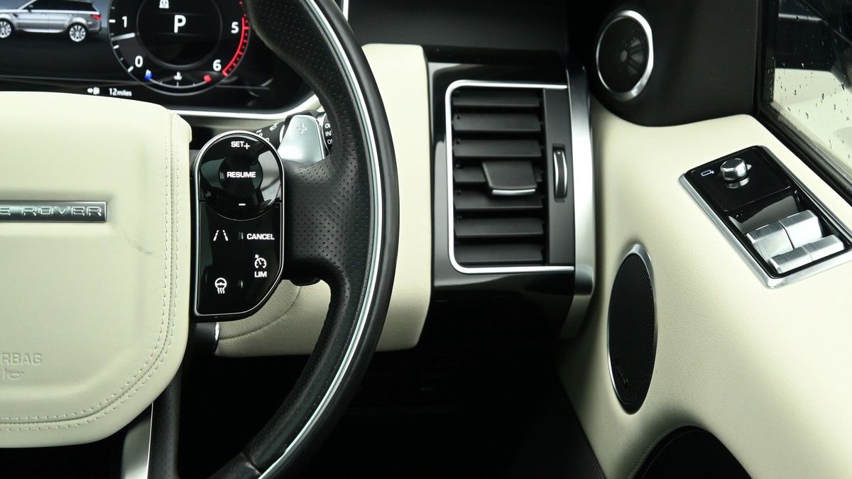 Land Rover Range Rover Sport Image 16