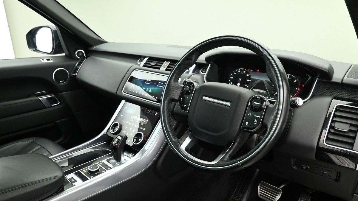 Land Rover Range Rover Sport Image 3