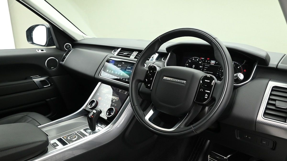 Land Rover Range Rover Sport Image 3