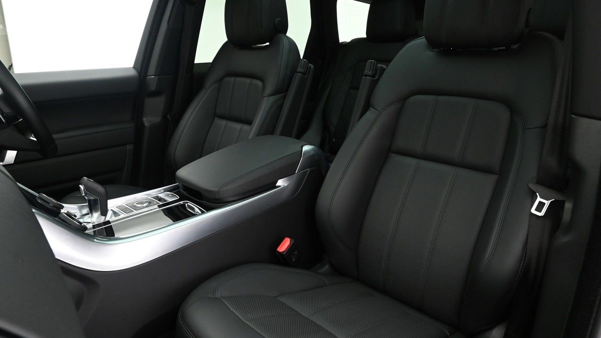 Land Rover Range Rover Sport Image 4