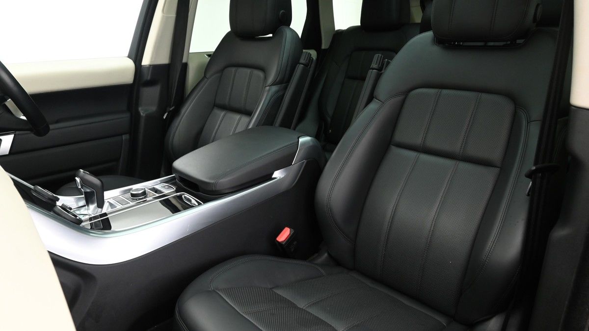 Land Rover Range Rover Sport Image 11