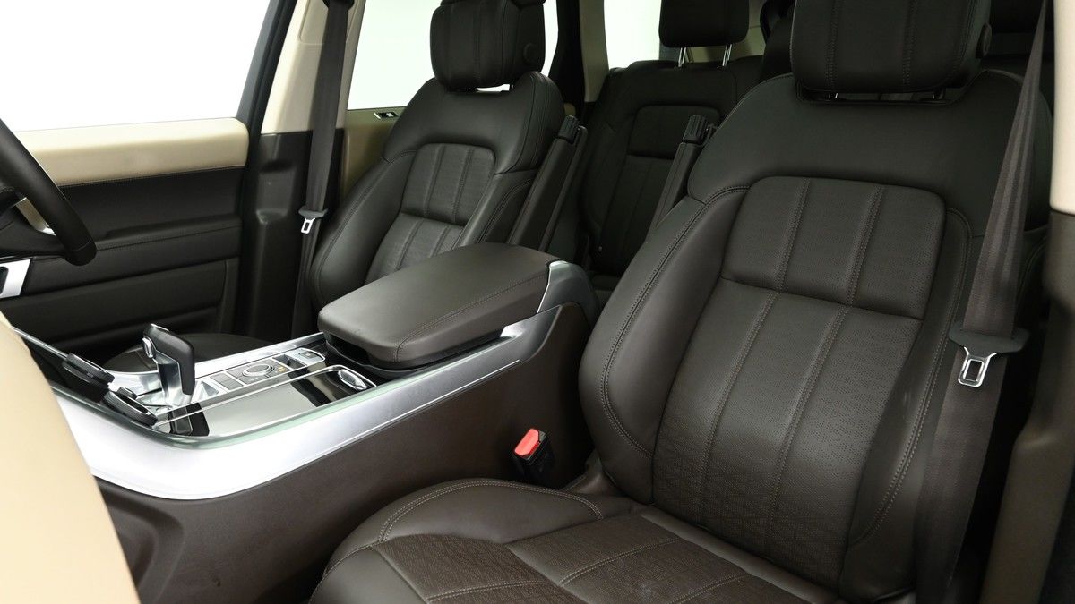 Land Rover Range Rover Sport Image 4