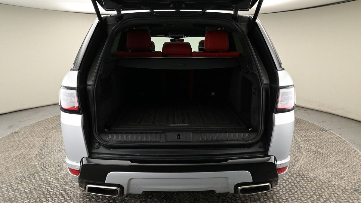 Land Rover Range Rover Sport Image 11