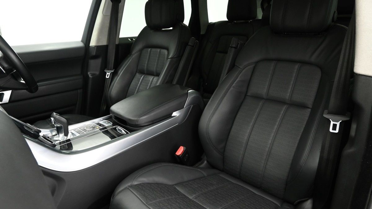 Land Rover Range Rover Sport Image 4