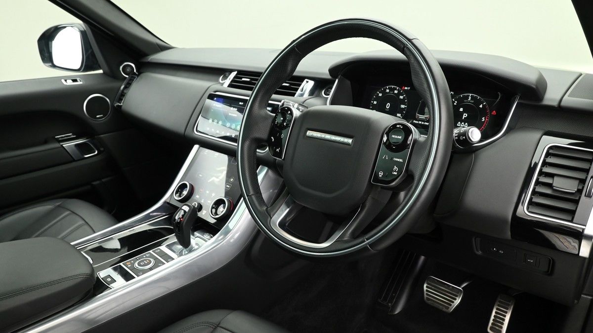 Land Rover Range Rover Sport Image 3