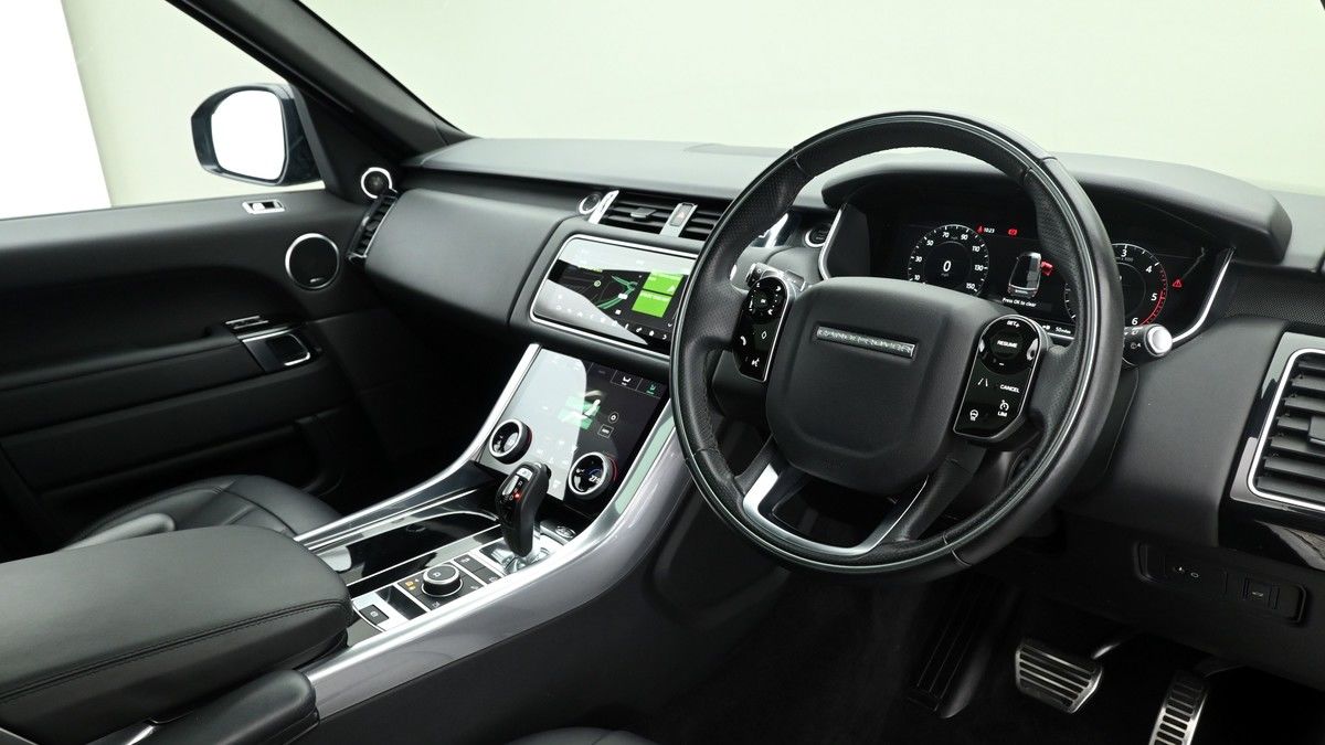 Land Rover Range Rover Sport Image 3