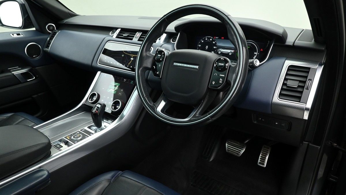 Land Rover Range Rover Sport Image 3