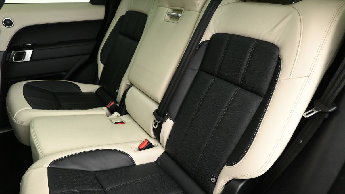 Land Rover Range Rover Sport Image 5