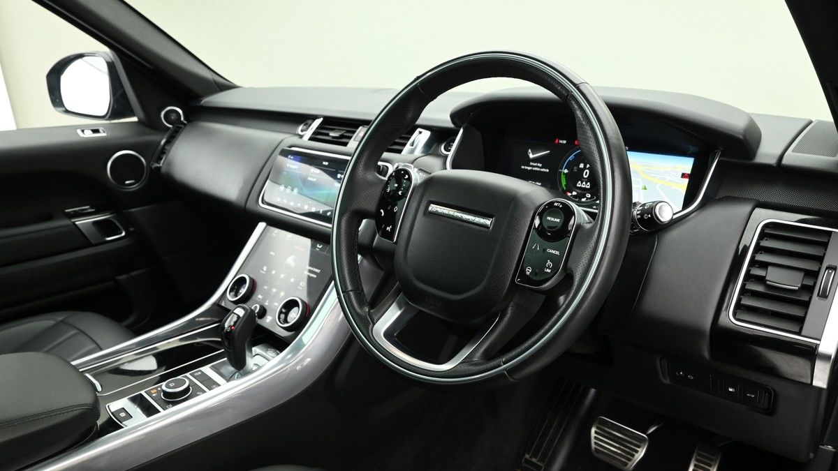 Land Rover Range Rover Sport Image 3