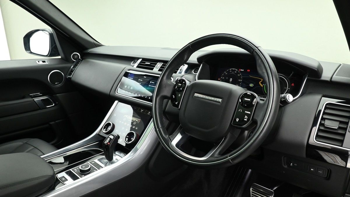 Land Rover Range Rover Sport Image 3