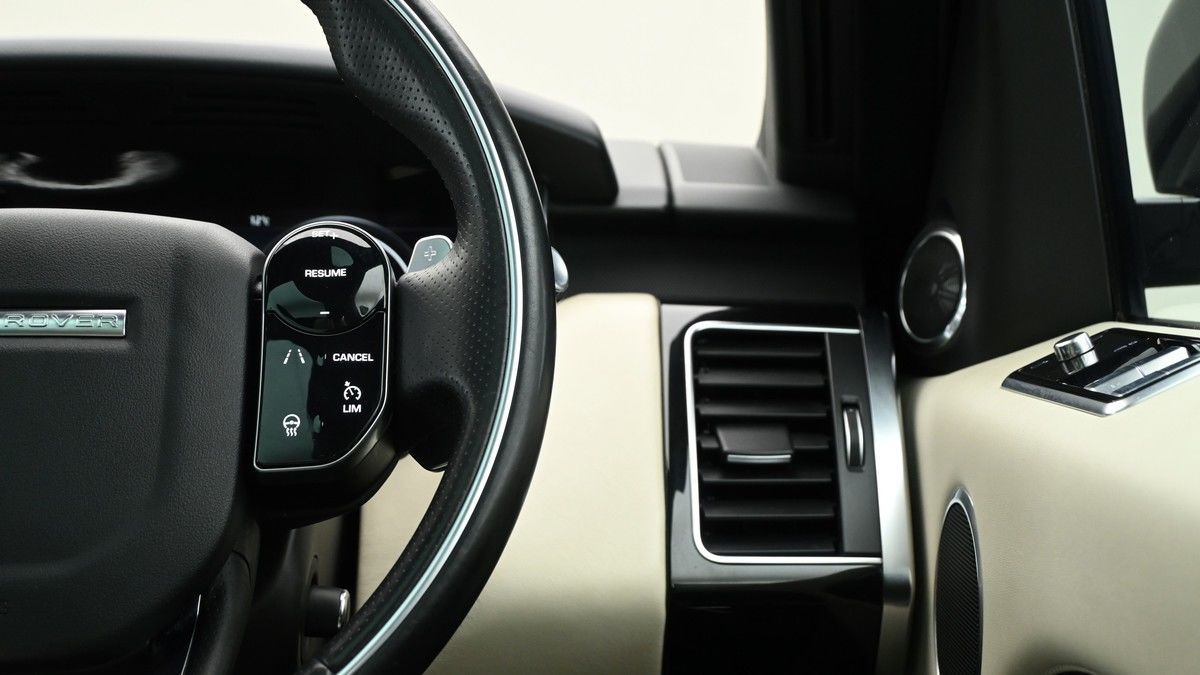 Land Rover Range Rover Sport Image 16