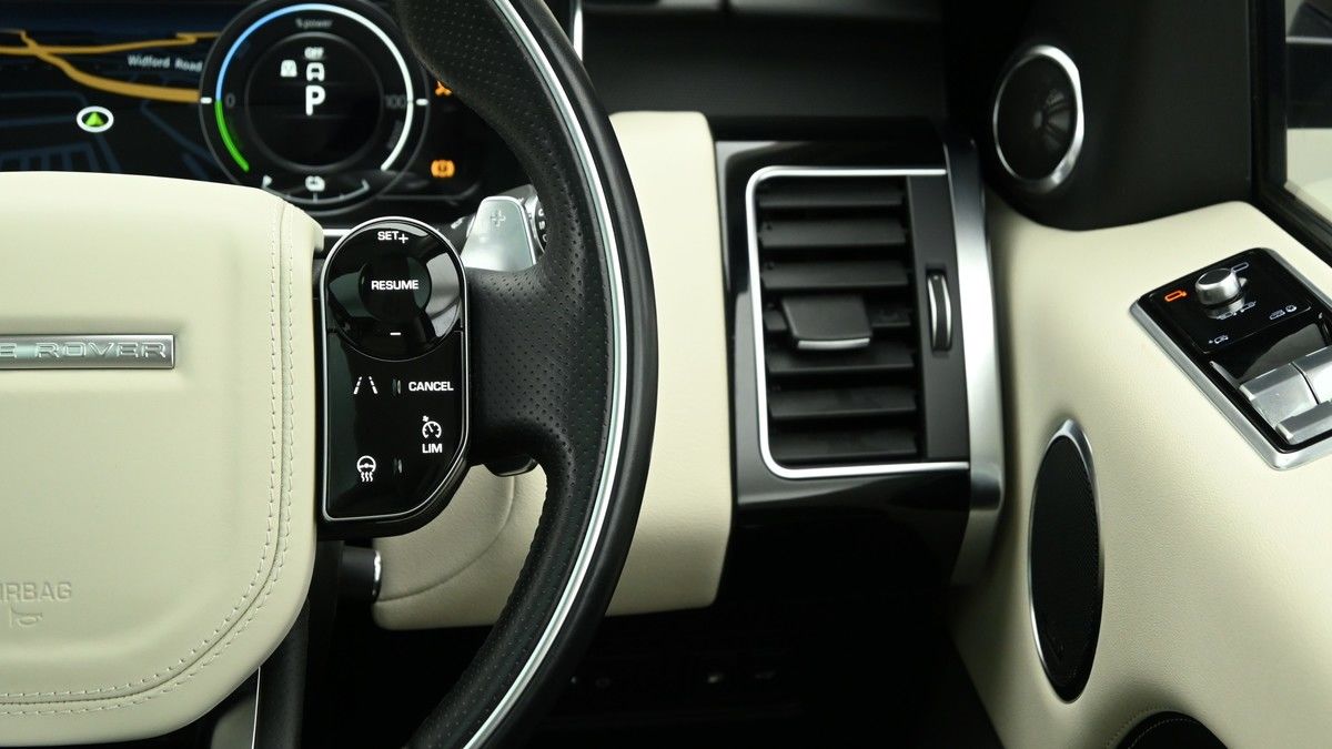 Land Rover Range Rover Sport Image 16