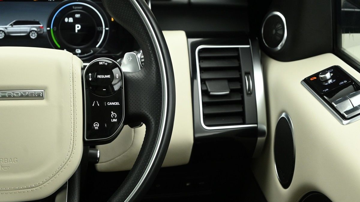 Land Rover Range Rover Sport Image 16