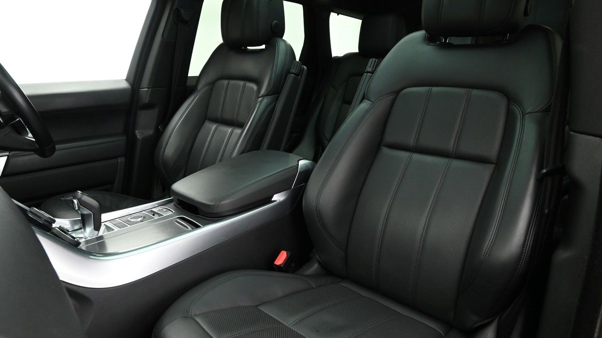 Land Rover Range Rover Sport Image 4