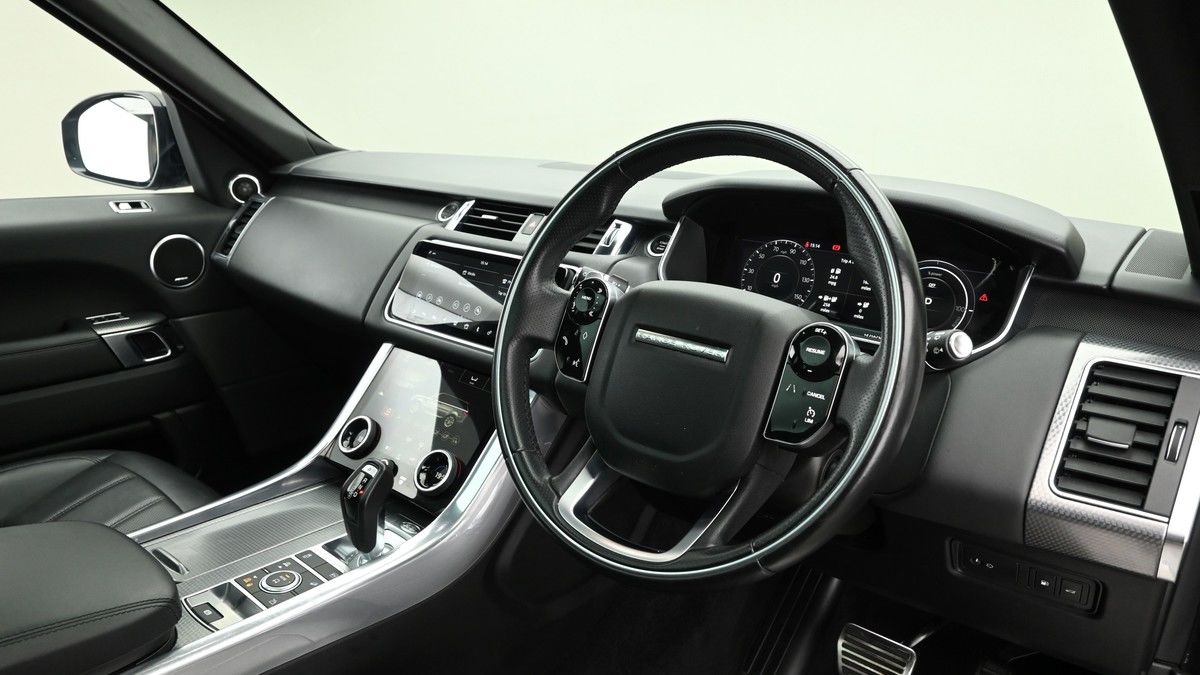 Land Rover Range Rover Sport Image 3