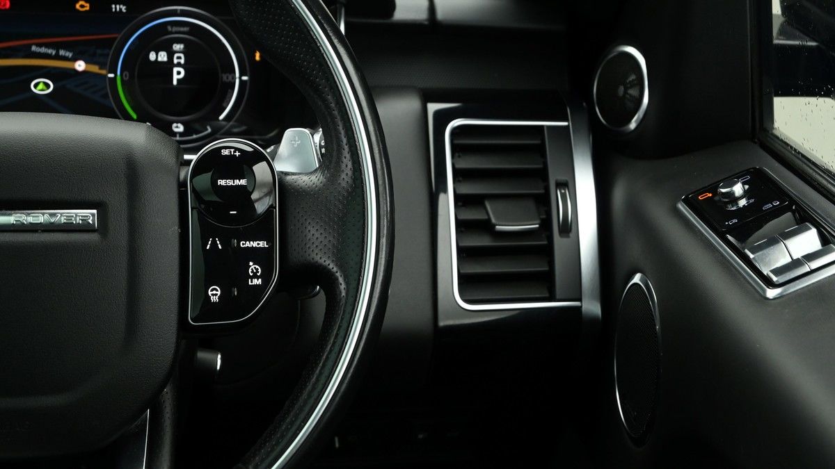 Land Rover Range Rover Sport Image 16