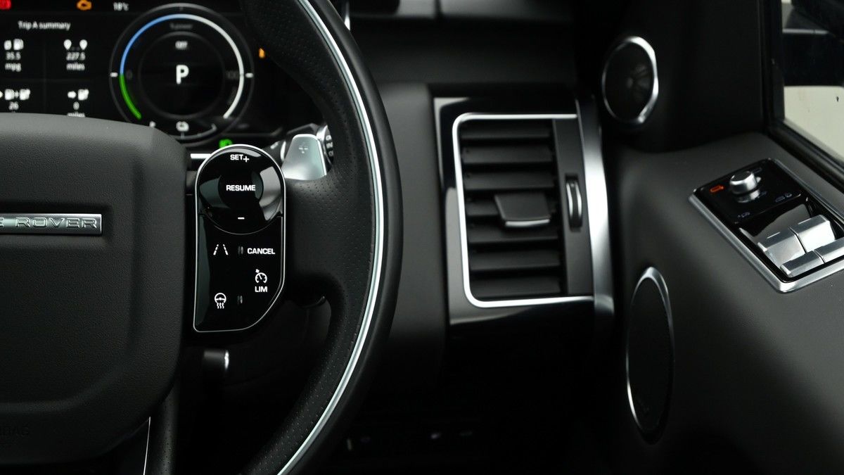 Land Rover Range Rover Sport Image 16