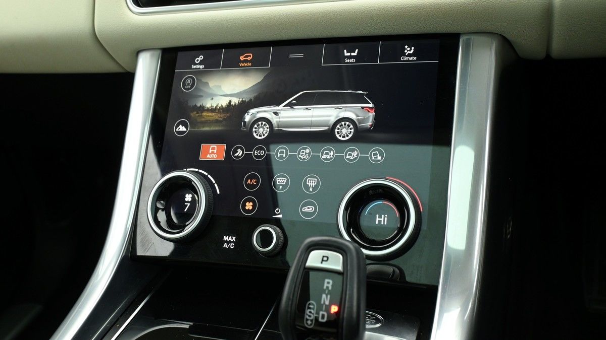 Land Rover Range Rover Sport Image 12