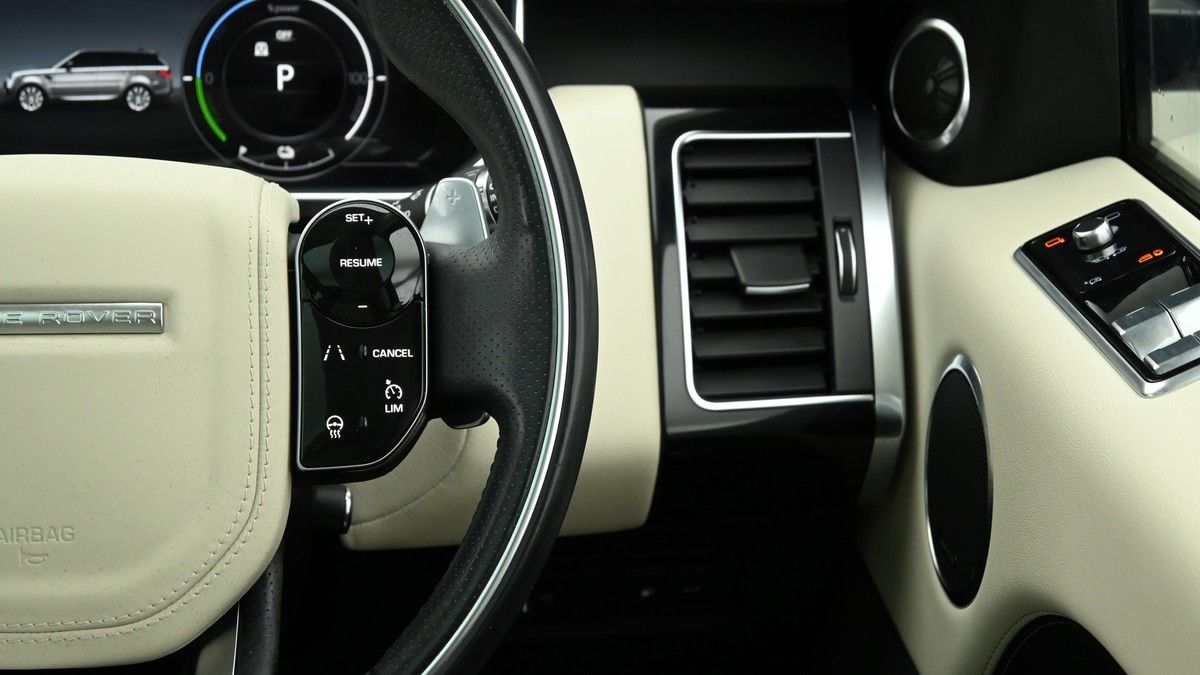 Land Rover Range Rover Sport Image 16