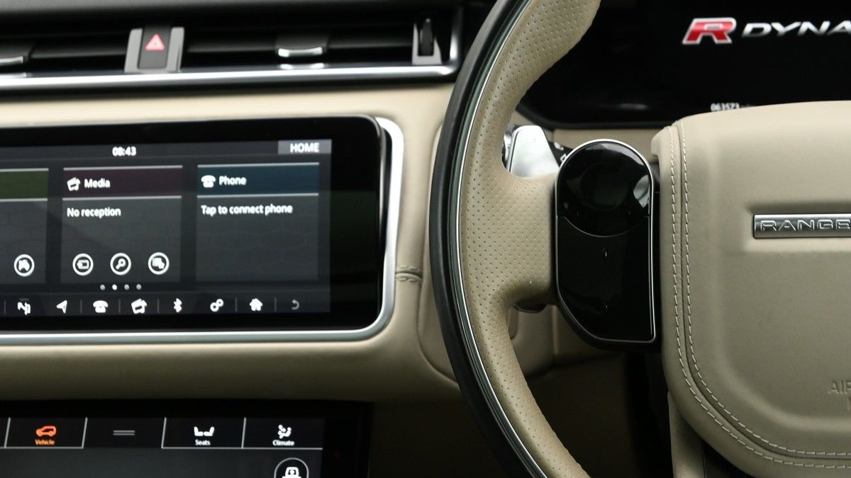 Land Rover Range Rover Velar Image 15